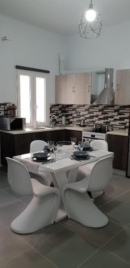 Thania'S House ,4 Minutes From The Center Of Hermoulis Ermoupoli Esterno foto