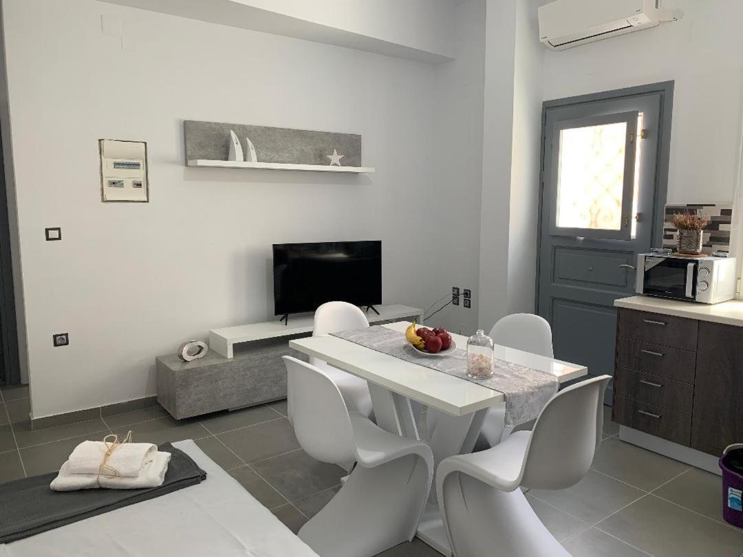 Thania'S House ,4 Minutes From The Center Of Hermoulis Ermoupoli Esterno foto