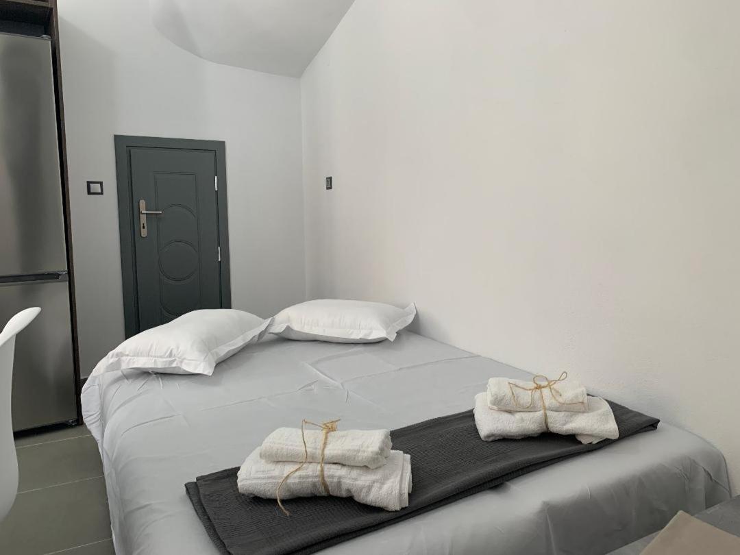 Thania'S House ,4 Minutes From The Center Of Hermoulis Ermoupoli Esterno foto